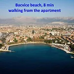 Modern With Terrace 4 Min Walk To The * Split