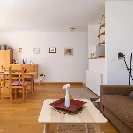 Modern With Terrace 4 Min Walk To The * Спліт