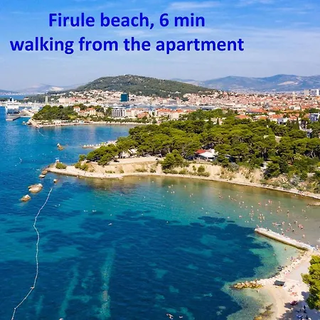 Modern With Terrace 4 Min Walk To The *