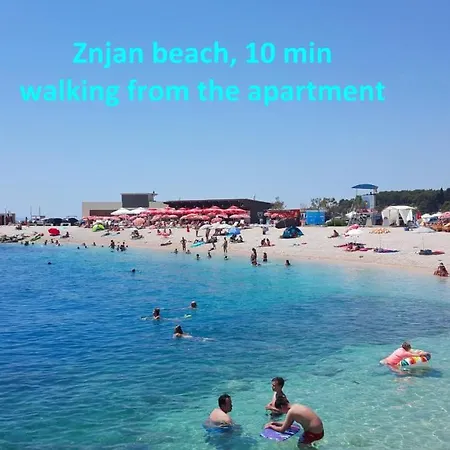 Appartement Modern With Terrace 4 Min Walk To The