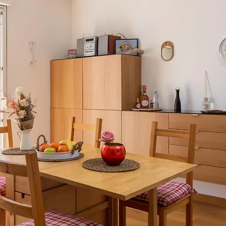 Modern With Terrace 4 Min Walk To The *