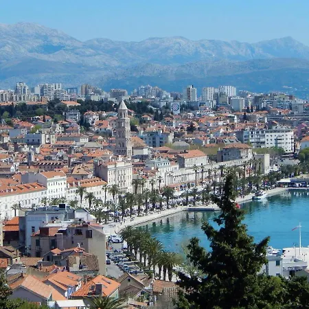 Apartment Modern With Terrace 4 Min Walk To The Split